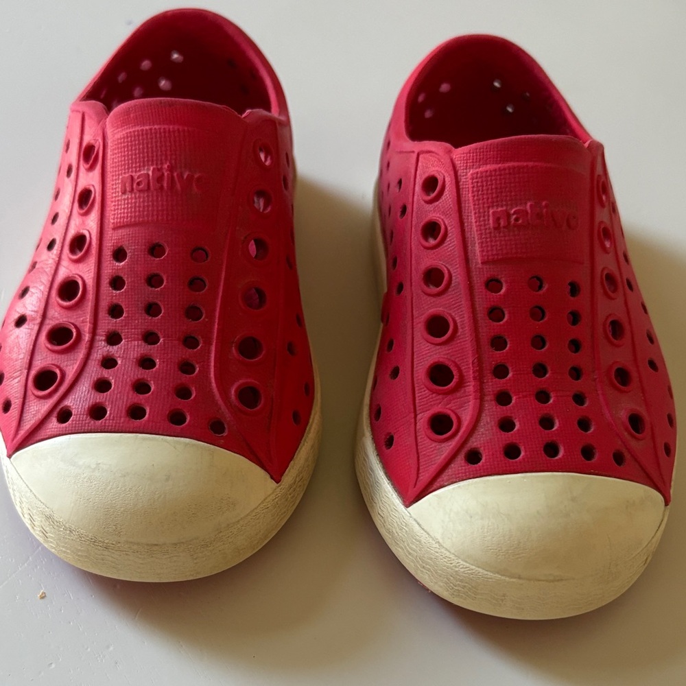 Native Kids Red Water Shoes size c6